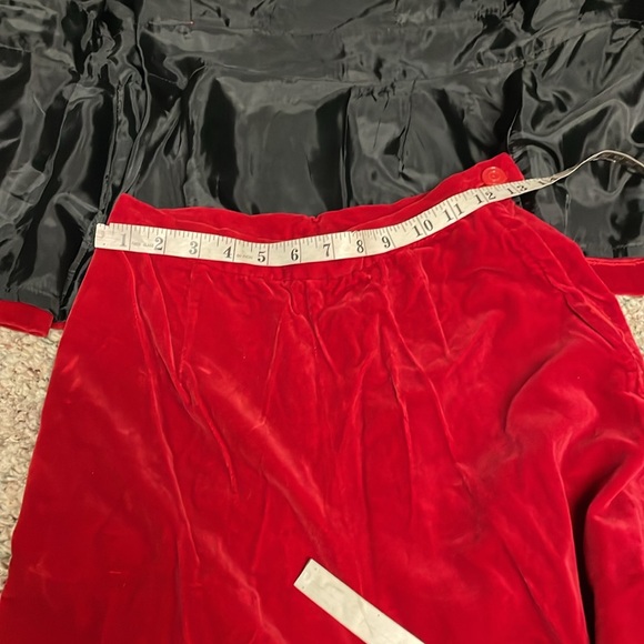 Vintage 70s velvet blazer and bell bottom high waisted pant suit - Picture 8 of 12